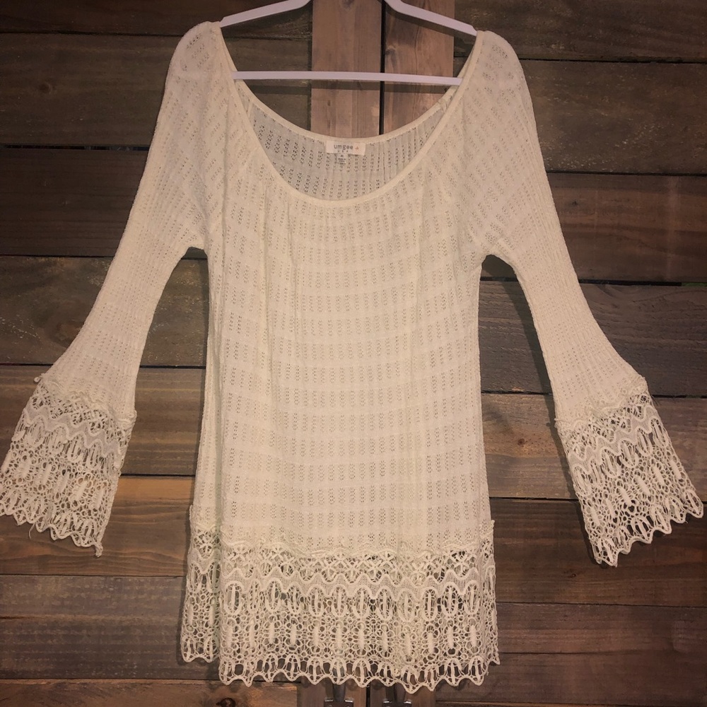 Woman’s UMGEE blouse